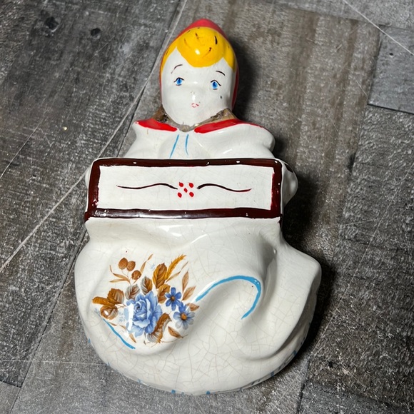 Vintage 1940's Rare Hull Pottery Little Red Riding Hood Wall Pocket Planter